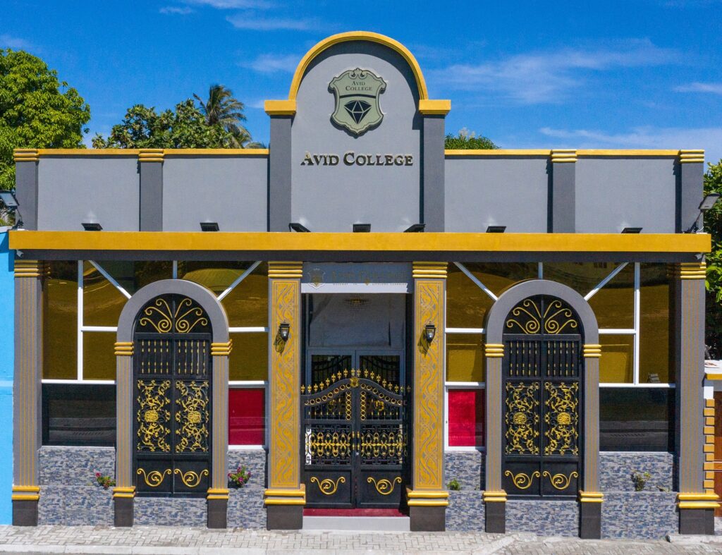 އެވިޑް ކޮލެޖުުގެ  ފަރާތުން އޯ ލެވެލް ނިންމި ދަރިވަރުންނަށް ހިންގި “ސޮފްޓް ސްކިލްސް” ޕްރޮގްރާމް ނިންމާލައިފި