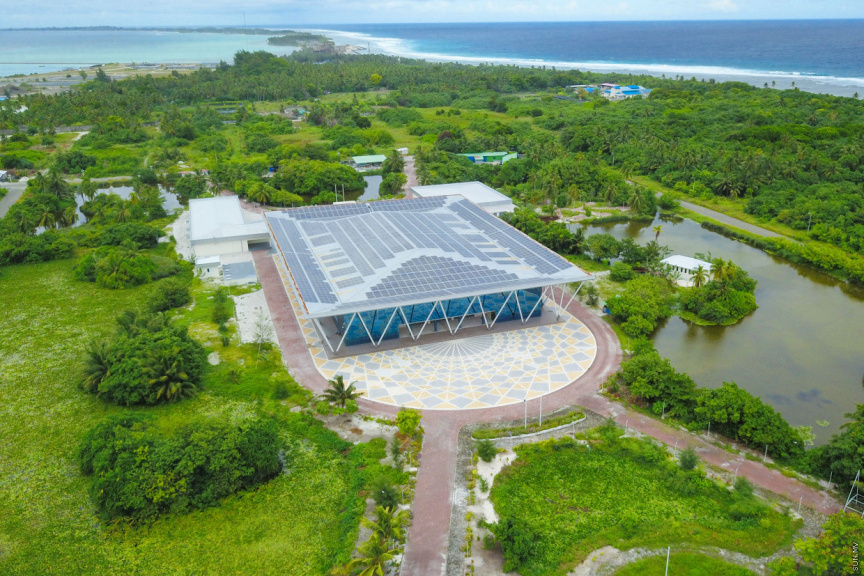 ހޮސްޕިޓަލް ސަރަހައްދަށް ކޭއެފްސީ އަދި މެކްޑޮނަލްޑްސް ގެންނަން ބޭނުން – އައްޑޫ މޭޔަރު