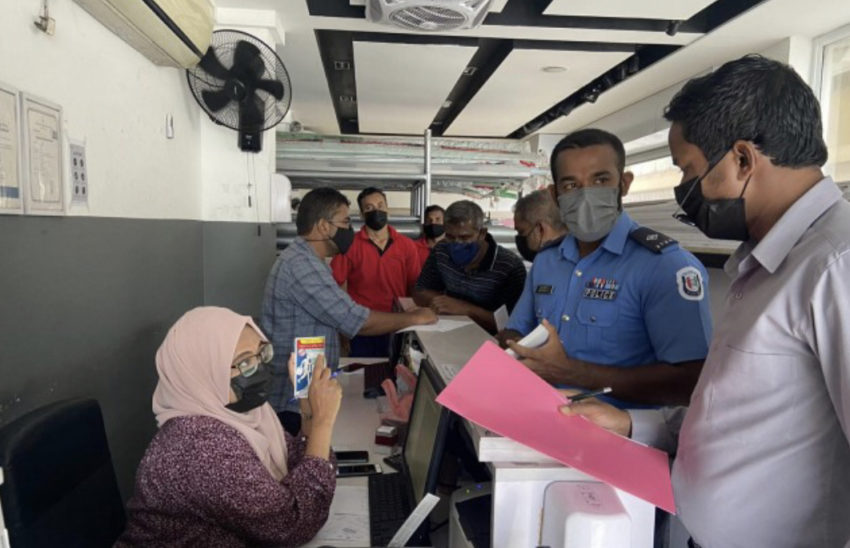 ވިޔަފާރިވެރިން ހޭލުންތެރިކުރުވުމުގެ ޕްރޮގްރާމެއް ފުލުހުން ކުރިޔަށް ގެންގޮސްފި