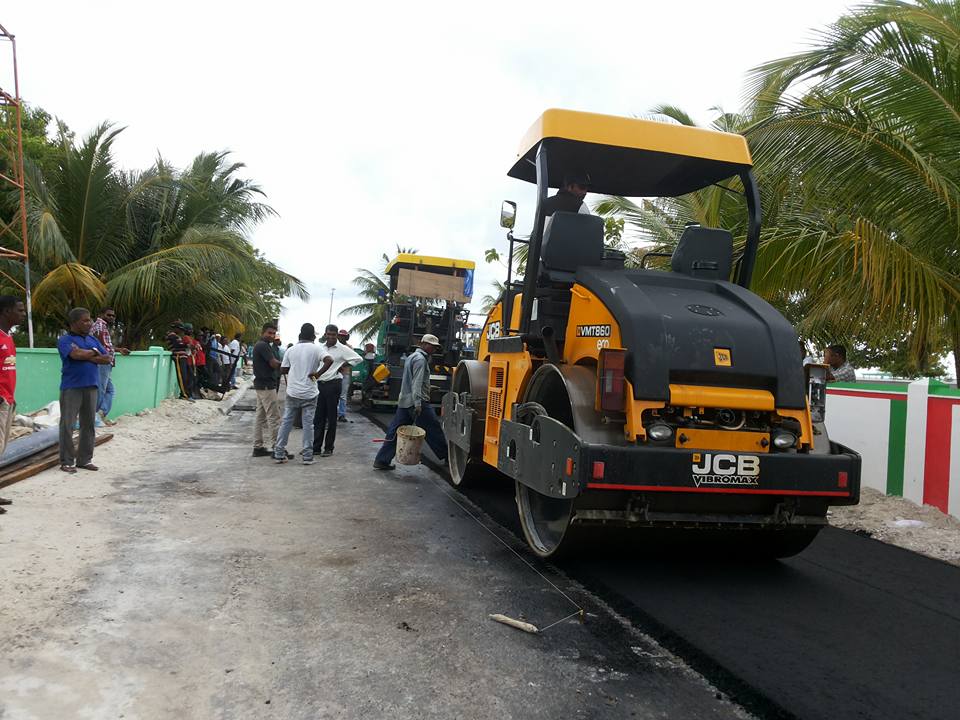 ތިނަދޫގެ މަގުތައް ހެދުމުގެ މަސައްކަތް ވަރަށް އަވަހަށް ފެށޭނެ : އާރްޑީސީ