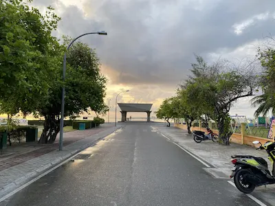 ތިނަދޫ އިން އިތުރު ޓީޗަރަކު ކޮވިޑް19 އަށް ޕްޒިޓިވްވެއްޖެ
