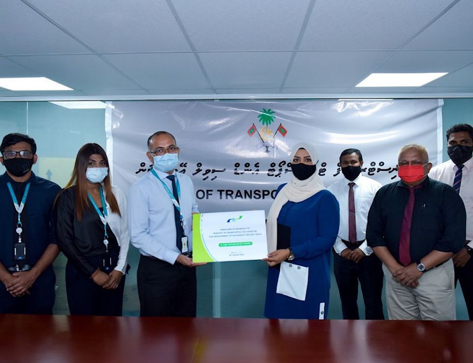 ހުޅުމާލޭ  ޑްރައިވިން ޓްރެކް އަޅަން ބޭނުންވާ ތަކެތި އެމްޑަބްލިއުއެސްސީން ހަދިޔާކޮށްފި