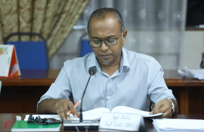 ބަރުލަމާނީ ޕެޓިޝަންގައި ސޮއިހޯދަނީ އެމްޑީޕީއަކުން ނޫން: ހަސަން ލަތީފް