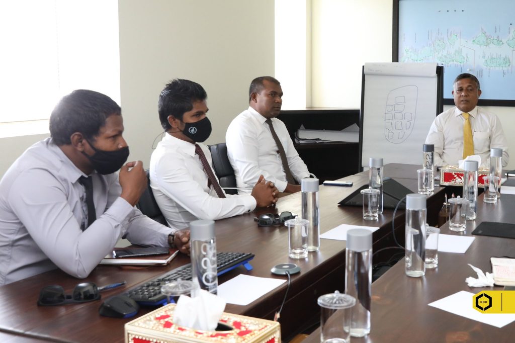 ތިނަދޫ މަގުހެދުމުގެ މަޝްރޫއާ ގުޅޭގޮތުން މަޝްވަރާ ބައްދަލުވުމެއް ބާއްވައިފި