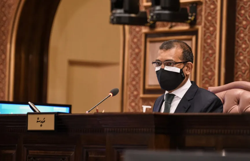 އެމްޑީޕީ އޮފީސްތެރޭ މާރާމާރީ ހިންގި މީހާ ހައްޔަރު ކުރަން ނަޝީދު ގޮވާލައިފި