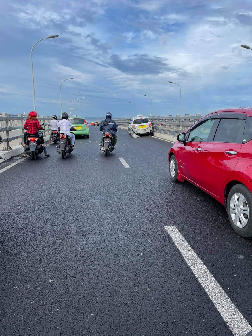 އެކްސިޑެންޓްގައި އަނިޔާ ލިބުނީ ލައިސަންސްވެސް ނެތް މީހަކަށް