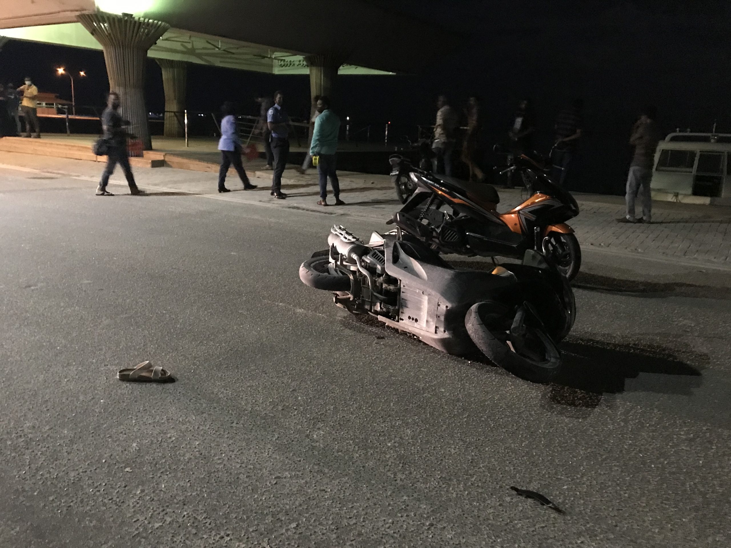 ތިނަދޫގައި ނުރައްކާތެރި ދެ އެކްސިޑެންޓެއް ޖެހި ޖެހިގެން ހިނގައިފި