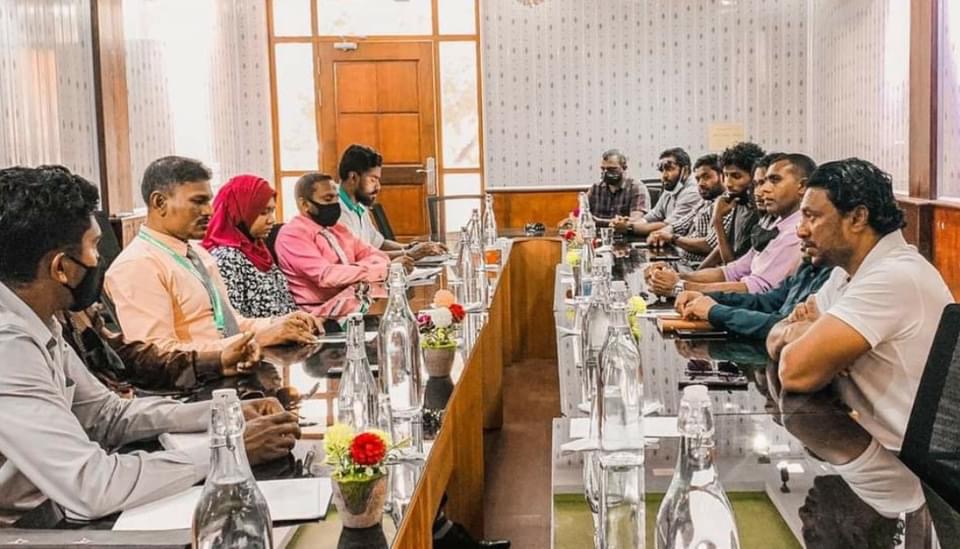 ކައުންސިލާއި ޖަމިއްޔާތަކުން ގުޅިގެން ހަފްތާއަކު އެއްފަހަރު ތިނަދޫ ސާފްކުރުމަށް ނުކުންނަނީ