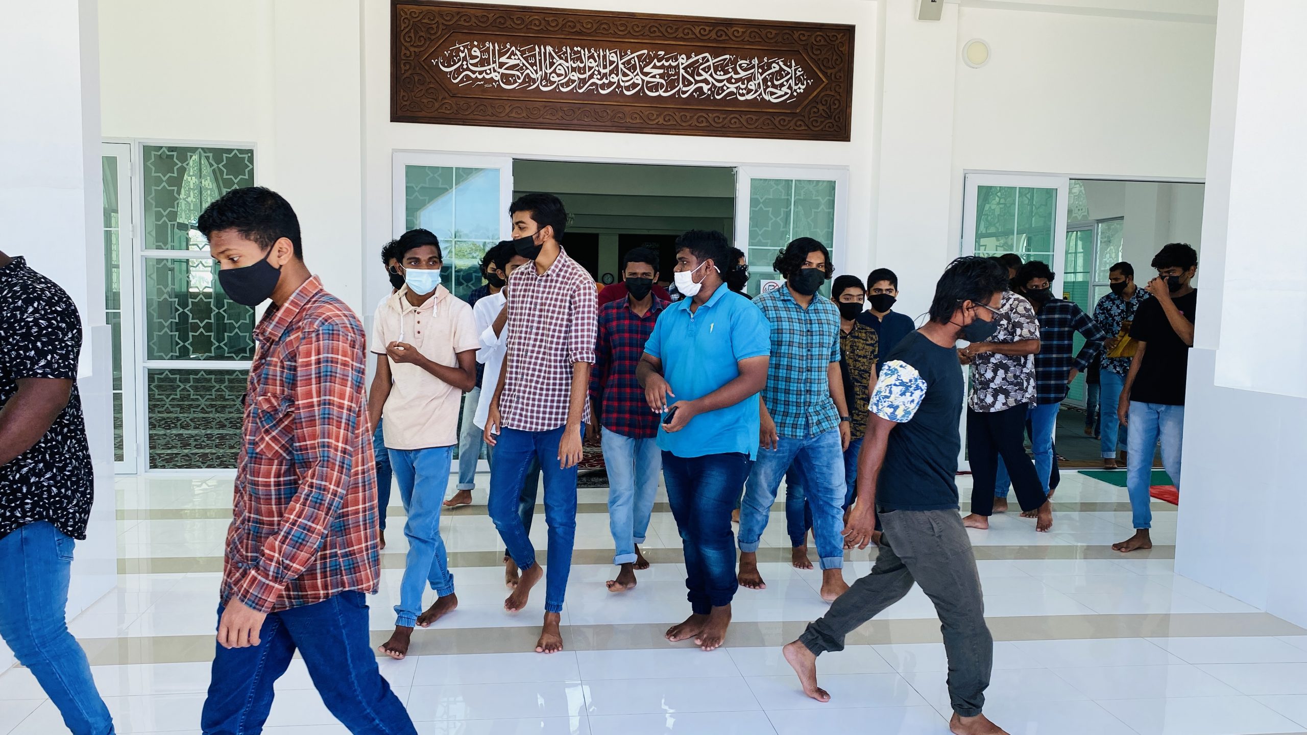ދެމަފިރިން އެކަކު އަނެކަކަށް މުޢާމަލާތް ކުރަންޖެހޭނީ ރީތި ބަހުން- ޚުޠުބާ