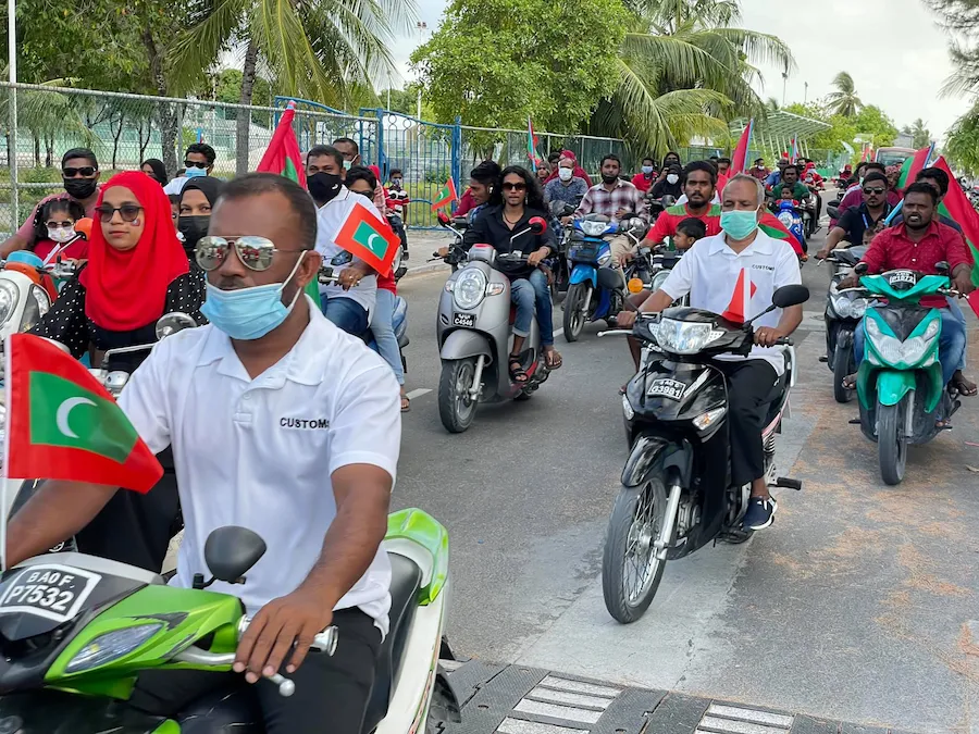 މުޅި ވިލިނގިއްލާ ޤައުމީ ޓީމާއެކު