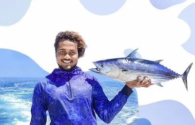 ސަފާރީއެއް ސަލާމަތްކުރަން އުޅުމުގެ ތެރޭ ޒުވާން މަސްވެރިޔާގެ ފައި ބިނދިއްޖެ