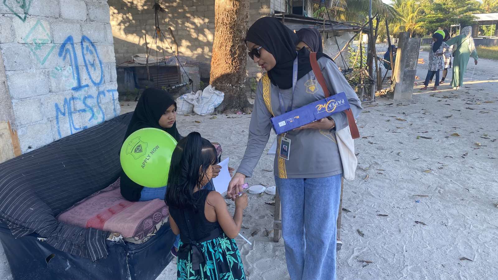 އެވިޑް ކޮލެޖްގެ ޖެނުއަރީ އިންޓޭކް ކޯސްތަކާއި ގުޅިގެން މަޑަވެލި ހޯޑެއްދޫގައި ހަރަކާތެއް ހިންގައިފި