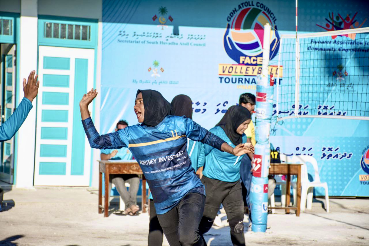 ގދ އަތޮޅުކައުންސިލް ފޭސް ވޮލީބޯޅަ މުބާރާތް 2021: ފިޔޯރީ ޓީމުން ރަތަފަންދޫ ޓީމުގެ މައްޗަށް ކުރިހޯދައިފި