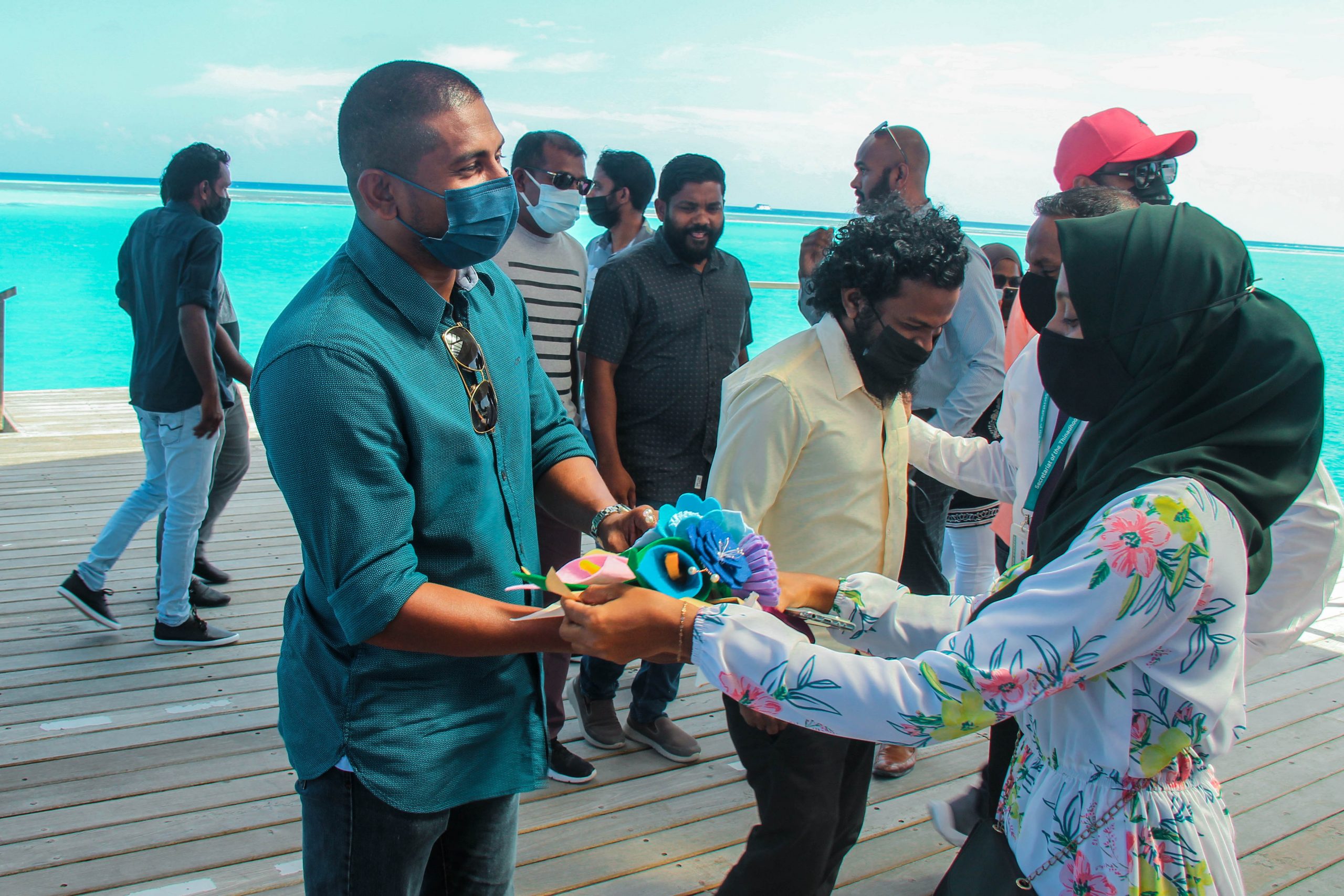 ޒުވާނުންގެ މިނިސްޓަރ މަހުލޫފް ތިނަދޫ އަށް