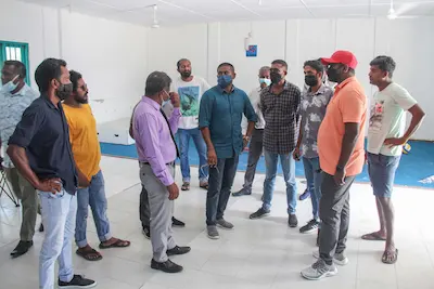 މަހްލޫފް މަޑަވެލީ ޒުވާނުންނާއި ބައްދަލުކުރައްވައިފި