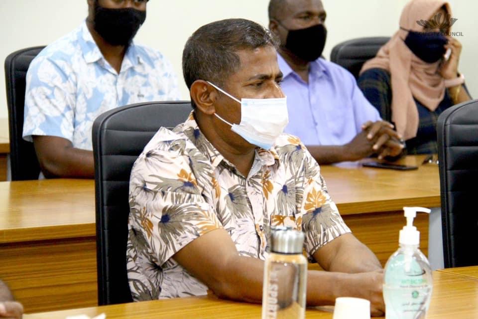 ކޮމަންޑޫގެ ކަންކަން އިހަށް ބަހައްޓަވާފަ ރައްޔިތުންނަށް މިވަގުތު ދިމާވެފައިވާ ކަންކަން ހައްލުކޮށްދިނުމަށް ގޮވާލަން – މަޑަވެލި ރައީސް