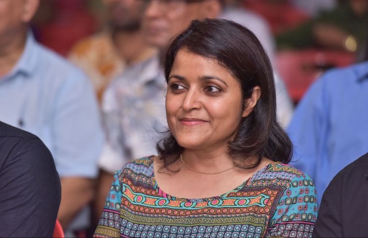 މިނިސްޓަރ ޔުމްނާ ކޮވިޑަށް ފައްސިވެއްޖެ