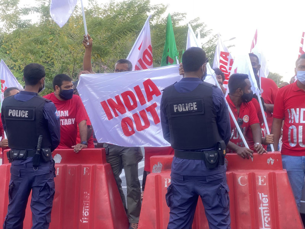 އިންޑިޔާ އައުޓް ކިޔާ މީހުން ޖަލަށް ލާން ޤާނޫނެއް ފާސްކުރުމުގެ މަސައްކަތް އެމްޑީޕީން ފަށައިފި