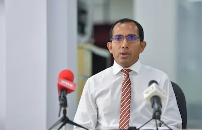 ރައްޔިތުންނަށް ޑިގުރީ ދިނުމުގެ ކުރިން ހިލޭ ޑިގުރީއެއް ނަންގަވަންވީ ރައީސް – މަލީހް