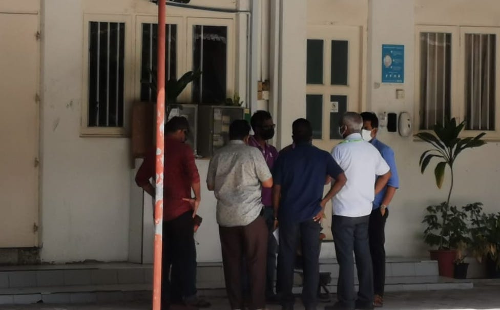 އެމްޑީޕީއިން ވޯޓަށް ނުފޫޒު ފޯރުވަމުންދާކަމަށް ބުނެ އީސީއަށް މައްސަލަތަކެއް ހުށަހަޅައިފި