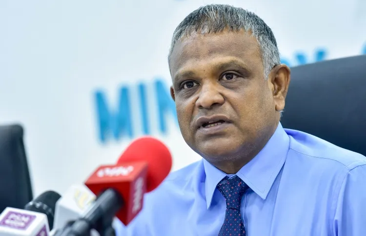 މަތީ ތައުލީމް ހާސިލްކުރުމަށް 720 ލޯނުގެ ފުރުސަތު ހުޅުވާލައިފި