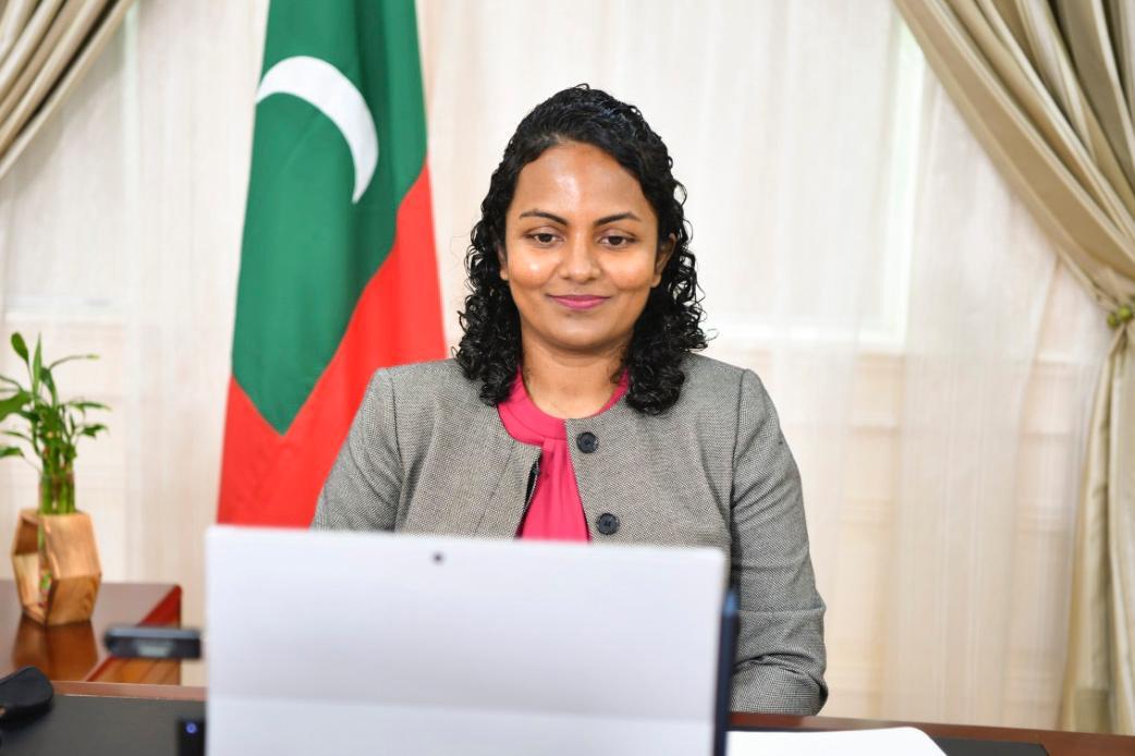 ސްޓާލިންކް އިންޓަރނެޓް ރާއްޖެއަށް ދިނުމަށް ސަރުކާރުން މަޝްވަރާކޮށްފި