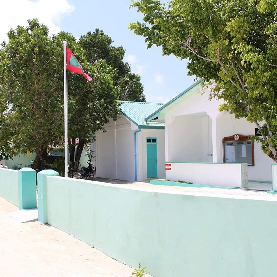 މާދަމާ ހެދުނު މަޑަވެލީގައި އިހުތިޖާޖު ކުރަނީ