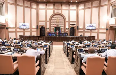 ޕާޓީ އިންތިހާބާ ދިމާކޮށް ވަޒީފާގެ ބިރު ދައްކާތީ ކުއްލި މައްސަލައެއް ހުށަހަޅައިފި