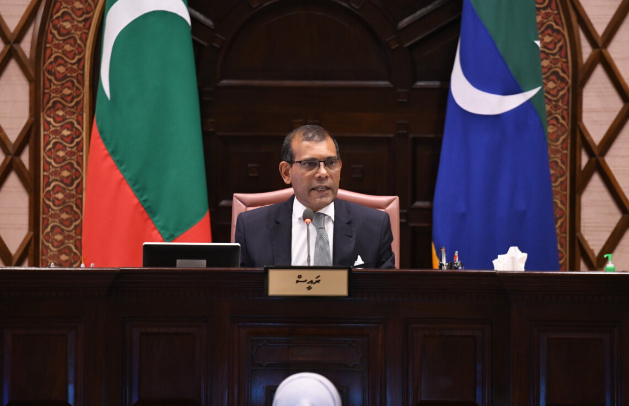 އަންހެނުންނަށް ”ކަނބަލުން” ގެ ނަމުން މުޚާތަބު ކުރުމަކީ ހުތުރު ކަމެއް: ނަޝީދު