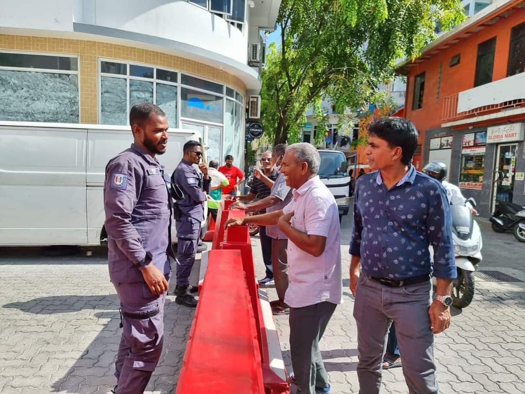 އެއްވެ އުޅުމުގެ މިނިވަން ކަމަށް ފުލުހުން ދަނީ ހުރަސް އަޅަމުން – ޕީޕީއެމް