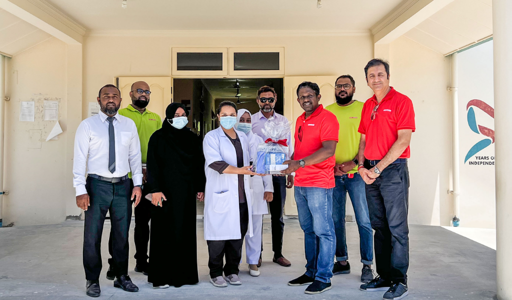 އުރީދޫގެ ފަރާތުން ގދ.ހޯޑެއްދޫ ހެލްތު ސެންޓަރަށް ހެލްތު ކިޓު ހަދިޔާކޮށްފި