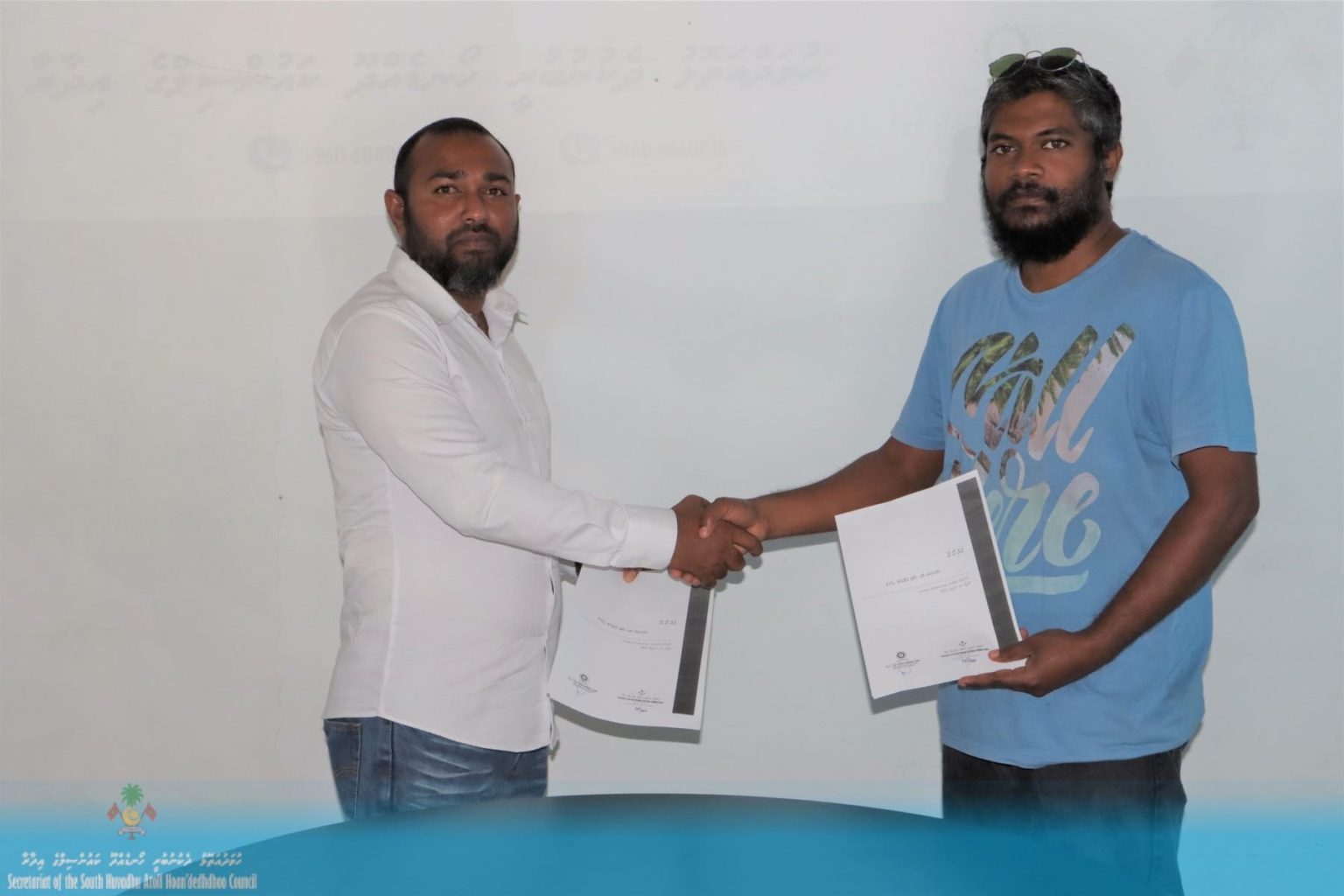ޒުވާނުންނަށް އެހީތެރިވުމަށް ހުވަދޫ އެއިޑް އާއި ހޯޑެއްދޫ ކައުންސިލް އަދި މަޑަވެލީ ޑަބްލިޔުޑީސީން އެއްބަސްވުމެއްގައިި ސޮއިކޮށްފި