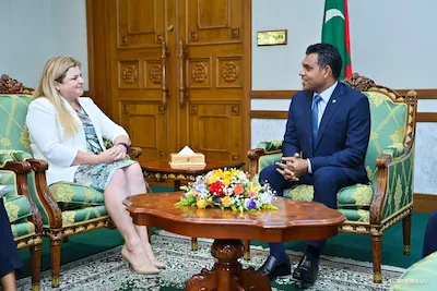 އދ.ރެޒިޑެންޓް ކޯޑިނޭޓަރ ނައިބް ރައީސްގެ އަރިހަށް އިޙްތިރާމްގެ ޒިޔާރަތެއް ކުރައްވައިފި