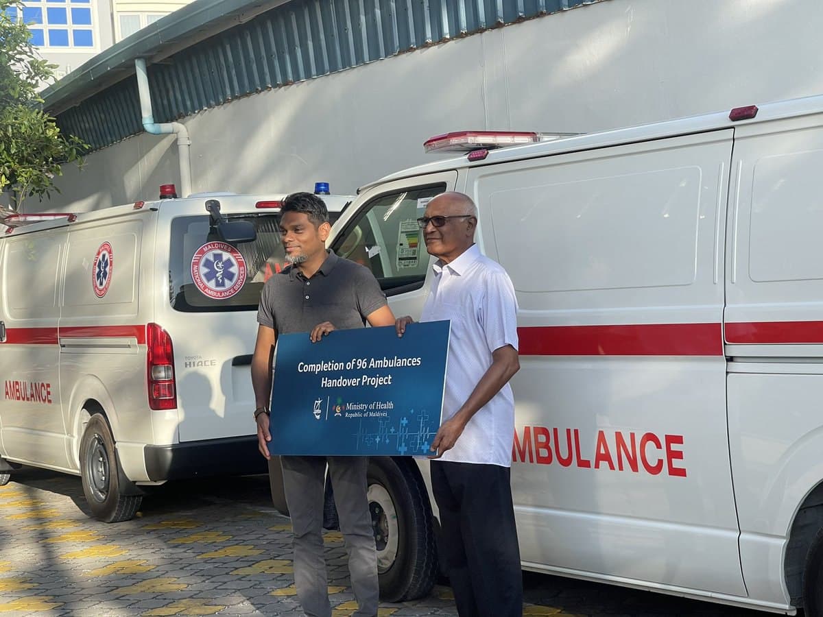 އެސްޓީއޯއާ ގަންނަން ހަވާލުކުރި 96 އެމްބިއުލާންސް ހެލްތު މިނިސްޓްރީ އާ ހަވާލުކޮށްފި