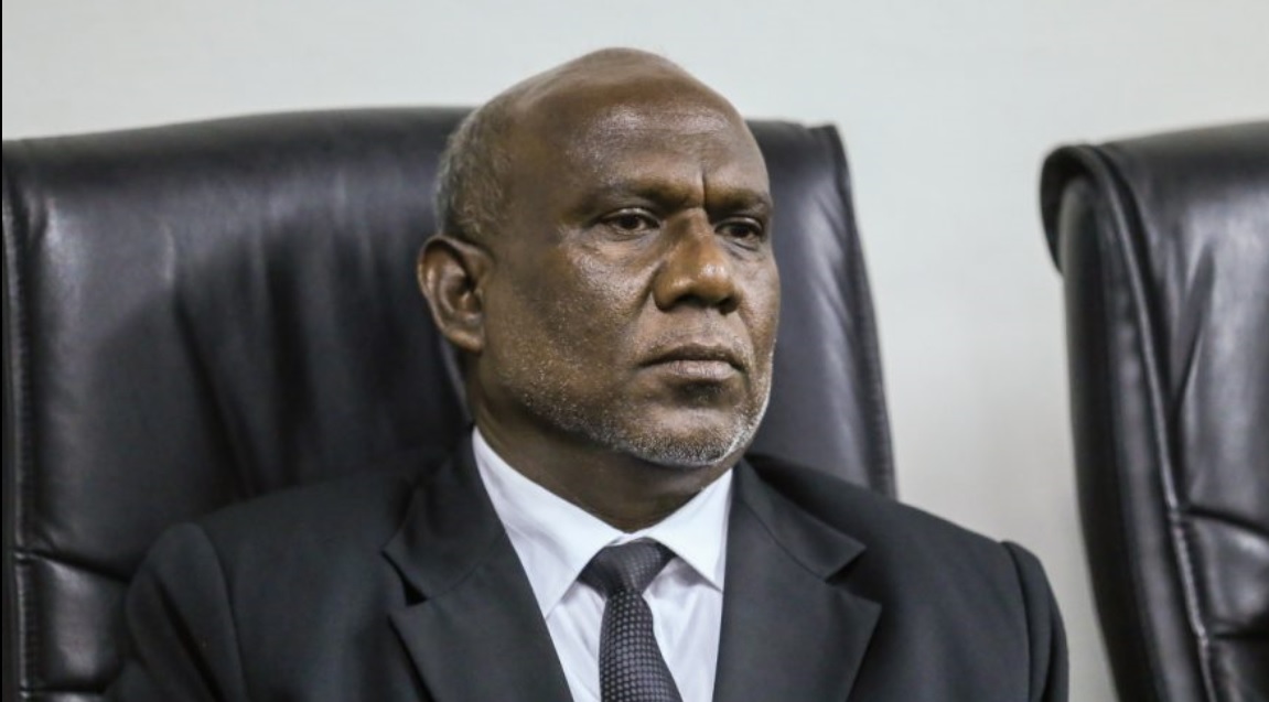 ސިވިލް ކޯޓުގެ އިސް ޤާޒީއަށް ސުލޫކީ ފިޔަވަޅު އަޅަން ނިންމައިފި