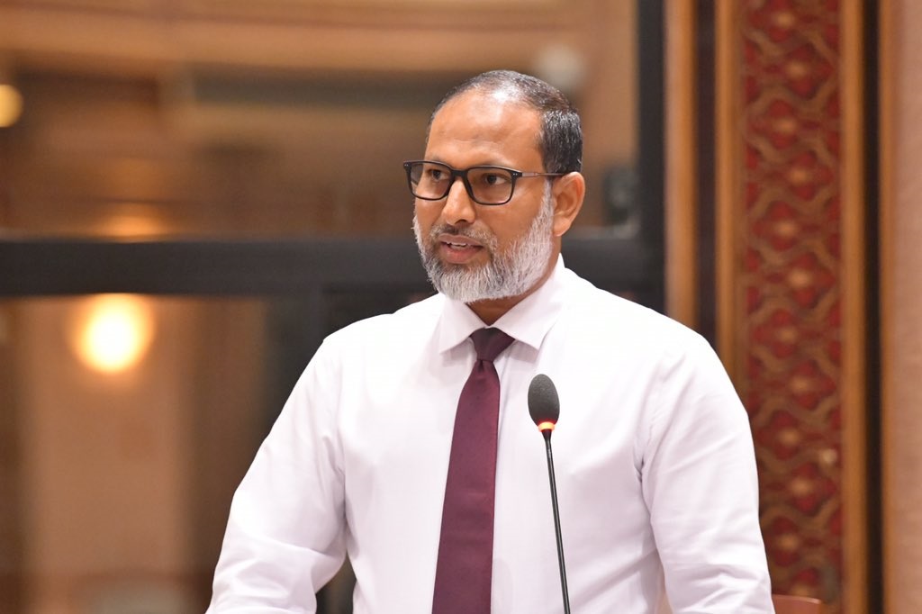 މަރުގެ ހުކުމް ތަންފީޒު ކުރުމުގައި މިސަރުކާރު އުޅެނީ ބައިޤަރުނު ކުރީގައި: އިމްރާން