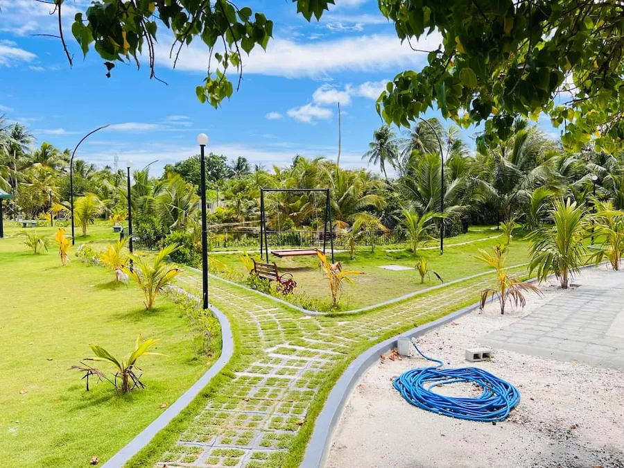 ފަރެސްމާތޮޑާ ހެރަހަމަގު ބަގީޗާ ކުލަގަދަ ރަސްމިއްޔާތަކާއެކު ހުޅުވަނީ