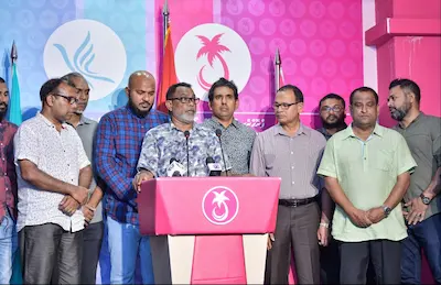 ޕީޕީއެމްއިން ކޯޓަށް ހާޒިނުވުމުން އިންޑިއާ އައުޓް މައްސަލަ ބޭރުކޮށްލައިފި