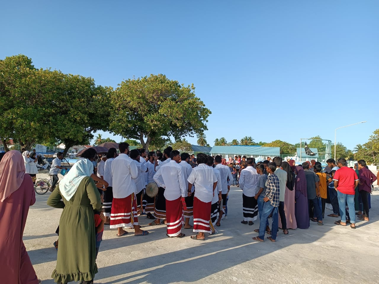 ދެއްވަދޫގައި ބޮޑު ޢީދު ފާހަގަކޮށް ނިންމާލީ ވަރަށްވެސް ކުލަ ގަދަ ކޮށް