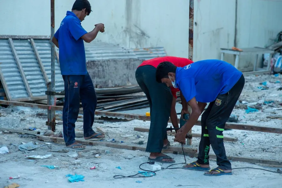 ތިން ފޫޓް ދަނގަޑެއް ހެރުނު މީހާގެ ހާލު ވަރަށް ސީރިޔަސް