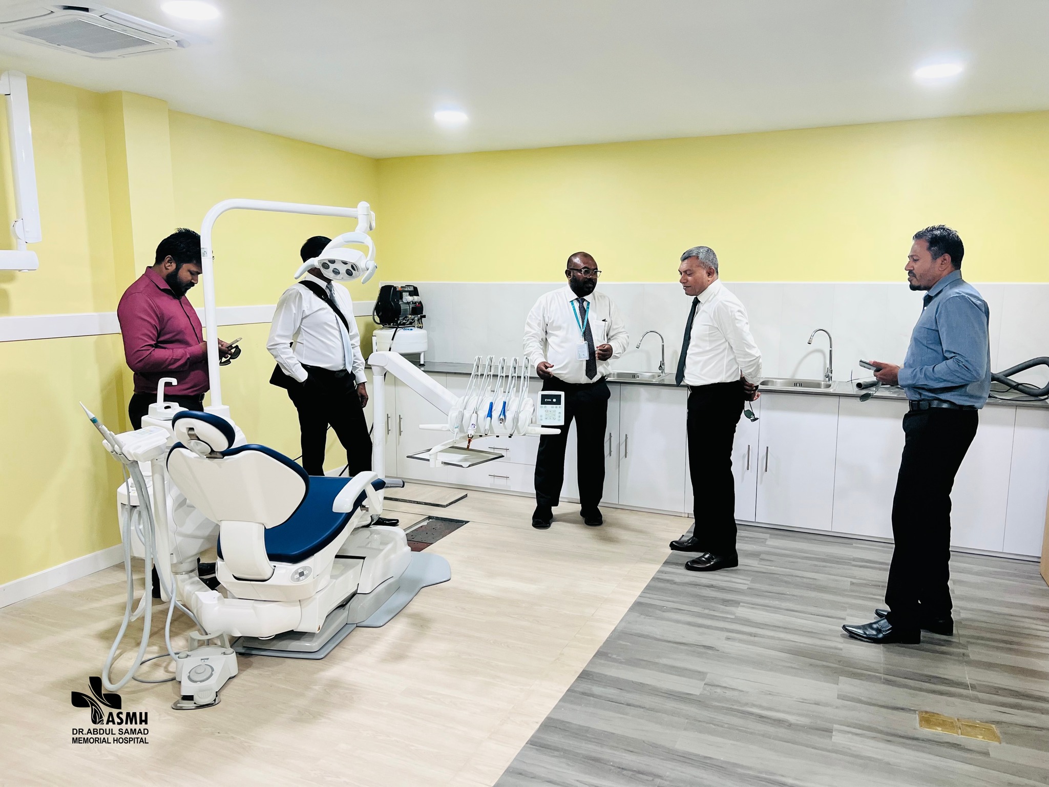 ރައީސް އޮފީހުގެ ޓީމެއް ޑރ. އަބްދުއް ޞަމަދު މެމޯރިއަލް ހޮސްޕިޓަލަށް ޒިޔާރަތްކޮށްފި
