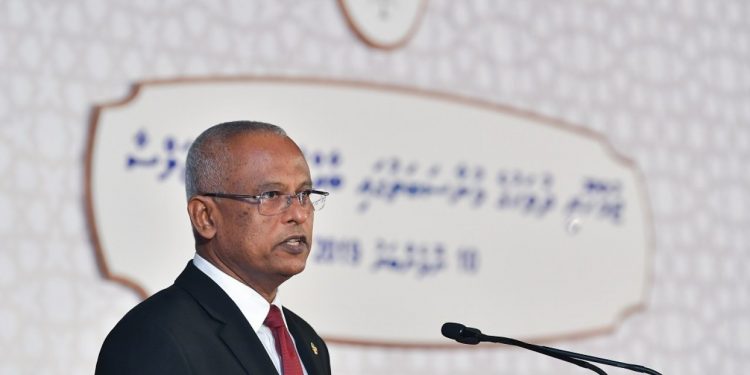 ޖުމްހޫރީ ދުވަހުގެ ޖަލްސާ މާދަމާ ރެޔަށް ބަދަލުކޮށްފި