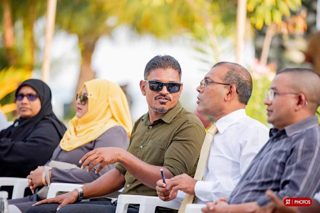 ޔޫމެޓް ސްކޫބާ ޑައިވިންގ ސެންޓަރގެ ދައުވަތަކަށް ރައީސް ނަޝީދު ތިނަދޫއަށް