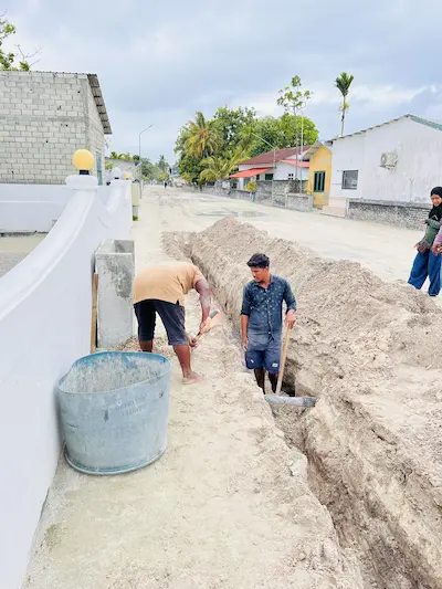 ފަރެސްމާތޮޑާ މަގު ކޮންނަނި ކޮށް 70ކިލޯގެ ކުދި ބޮލި ވަޅެއް ފެނިއްޖެ