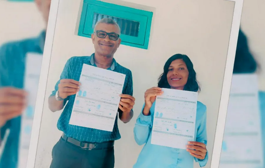 ހުވަދު އަތޮޅުގެ ކައުންސިލް މެމްބަރުން ދަ ޑިމޮކްރެޓްސް އަށް ސޮއި ކުރަން ފަށައިފި