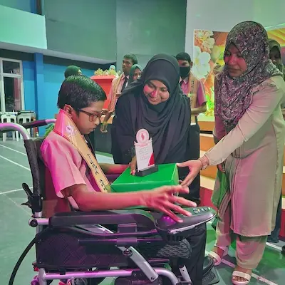ޚާއްޞަ އެހީއަށް ބޭނުންވާ ދަރިވަރުންގެ އުފާވެރި ކަރުނަ, މުދައްރިސުންނަށް ޝުކުރު ޙައްޤު