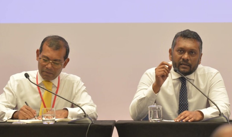 ޕާޓީން ބަޔަކު ވަކިވި ކަމުގެ ހިތާމަ އެމްޑީޕީން ދަނީ ބަރުދާސްތުކުރަމުން: ފައްޔާޒް