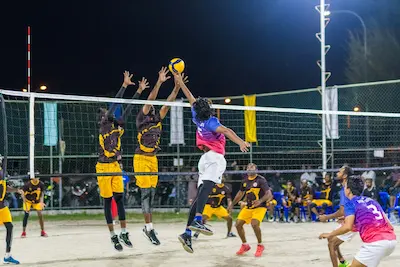 ސަދަން ސްޕޯރޓްސް: ޓީމް ވޯރިއަރސް އާއި މީދޫ ވޮލީ ޓީމް އަށް ވެސް މޮޅު