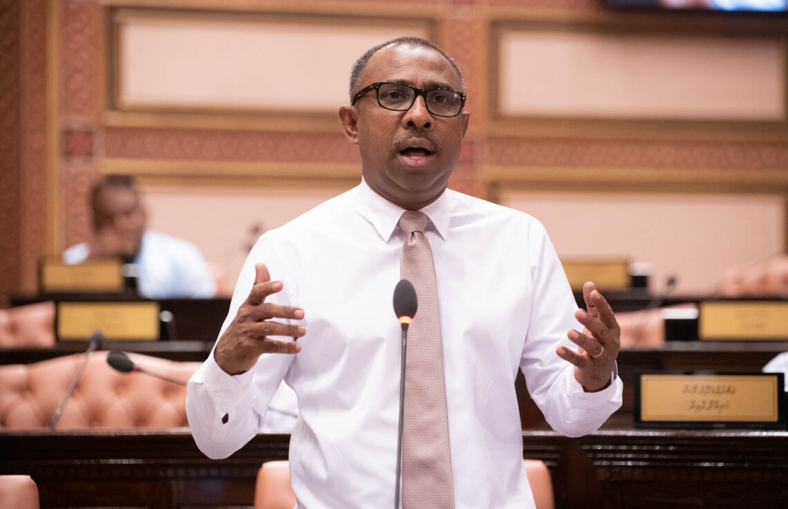 ރައީސް ޔާމީންއަށް އިންސާފުވެރި ޝަރީއަތެއް ޙައްޤު: އާޒިމް