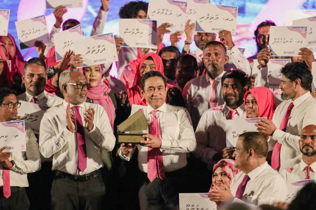 ޕާޓީތަކުން ނެރޭ ކެނޑިޑޭޓަކަށް ވާންޖެހޭނީ ރައީސް ޔާމީން: އިދިކޮޅު